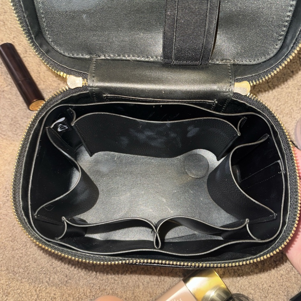 Etoile Mini Vanity Case in Black - Picture 8 of 8